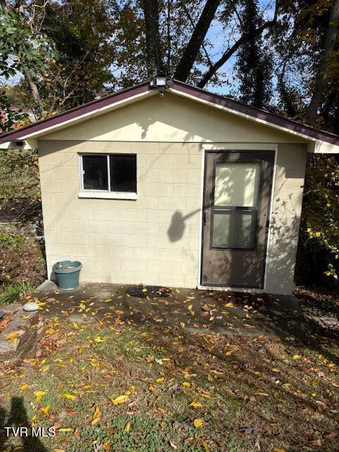 Photo #5: 3300 Grandview Drive