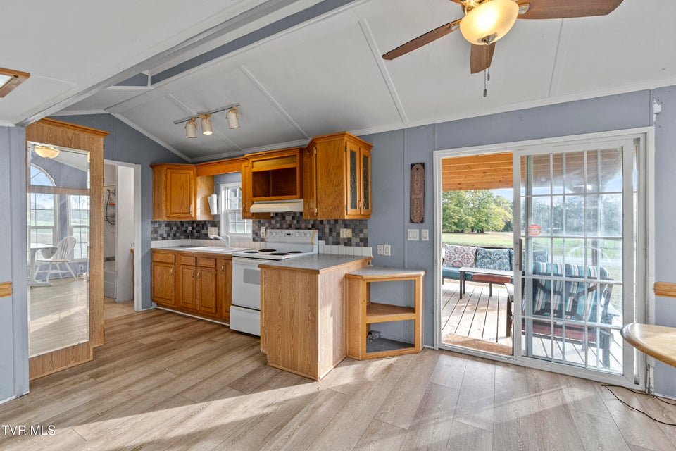 Photo #13: 202 Tweed Road