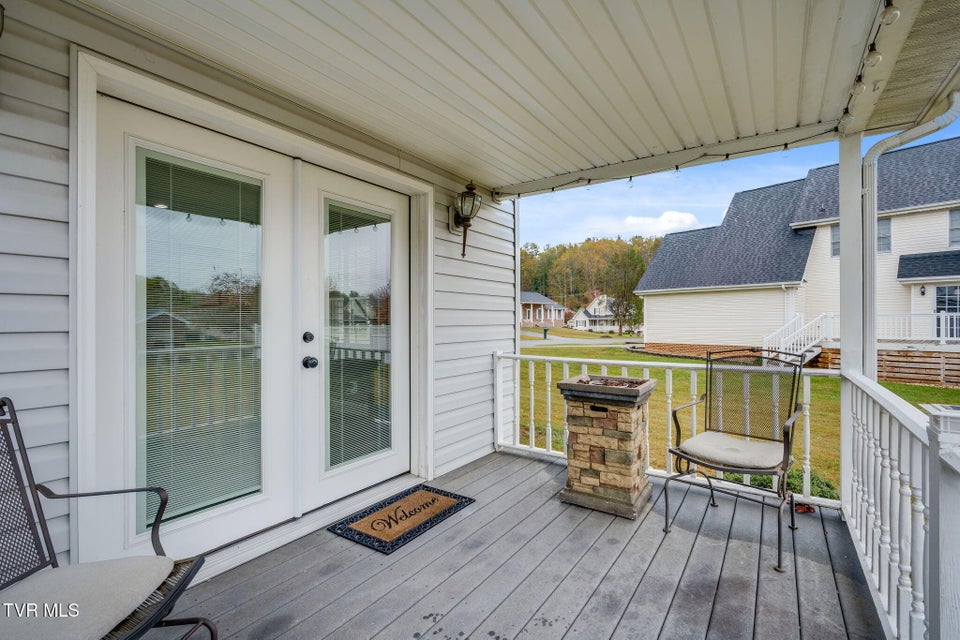 Photo #41: 511 Old Stage Road