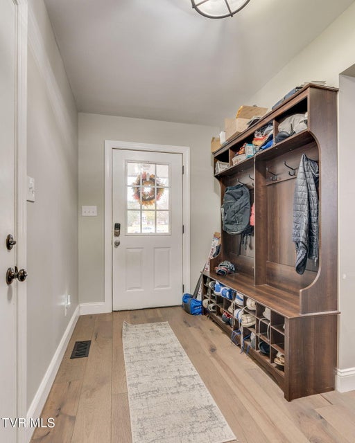 Photo #34: 511 Old Stage Road