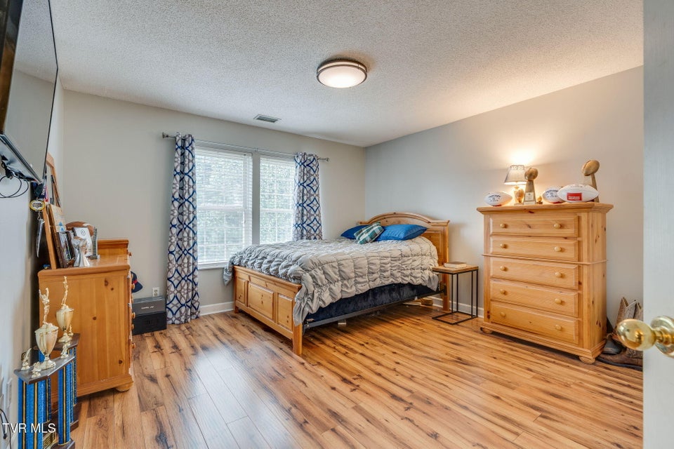 Photo #30: 511 Old Stage Road