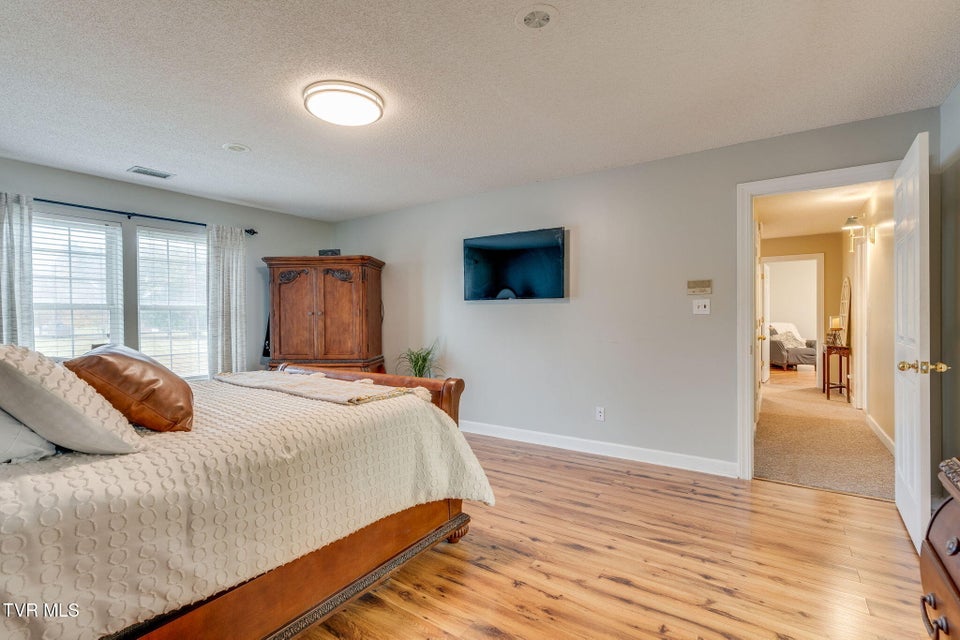 Photo #22: 511 Old Stage Road