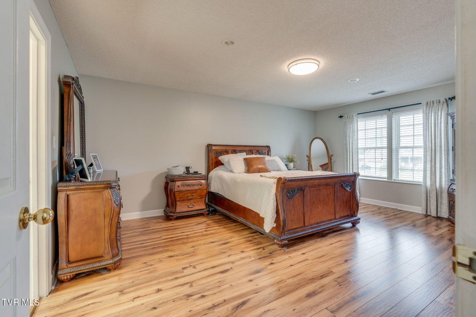 Photo #21: 511 Old Stage Road