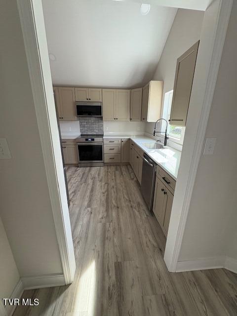 Photo #58: 2496 Siam Road