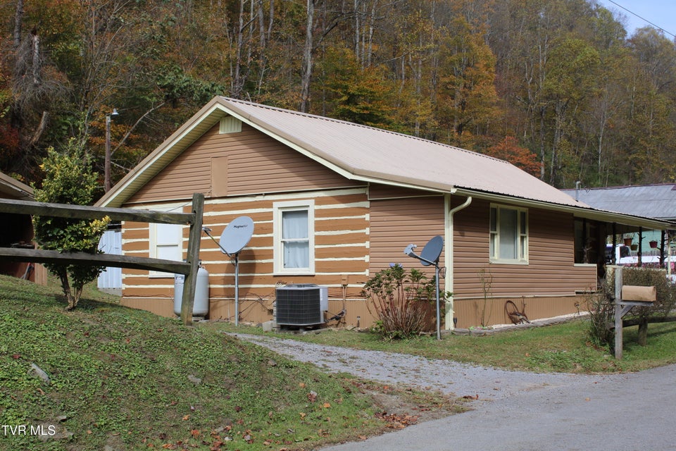 Photo #2: 2301 Monarch Road