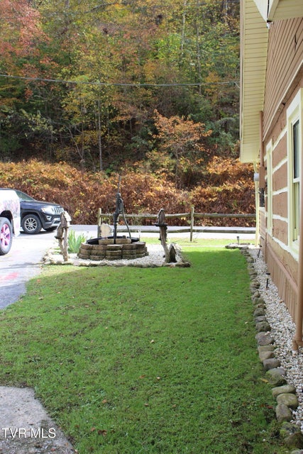 Photo #8: 2301 Monarch Road