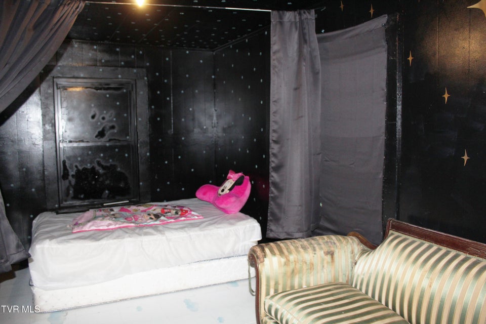 Photo #21: 2301 Monarch Road