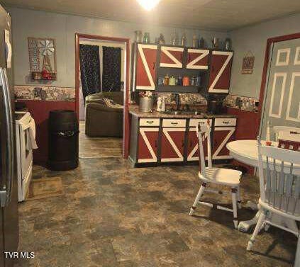 Photo #17: 2301 Monarch Road