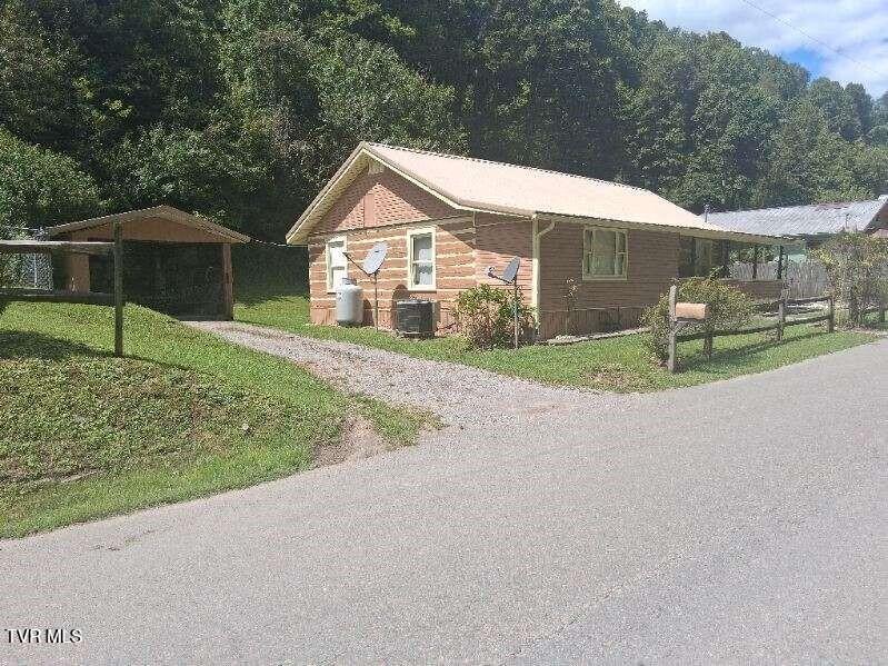 Photo #29: 2301 Monarch Road