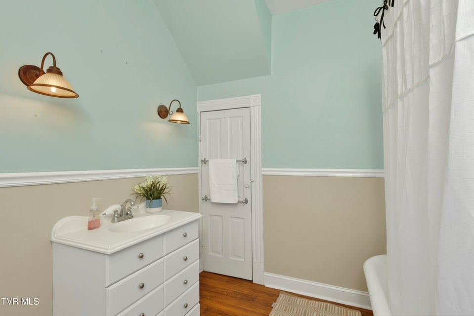 Photo #14: 504 Russell Street Street