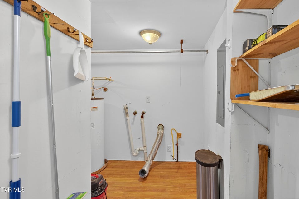 Photo #23: 504 Russell Street Street