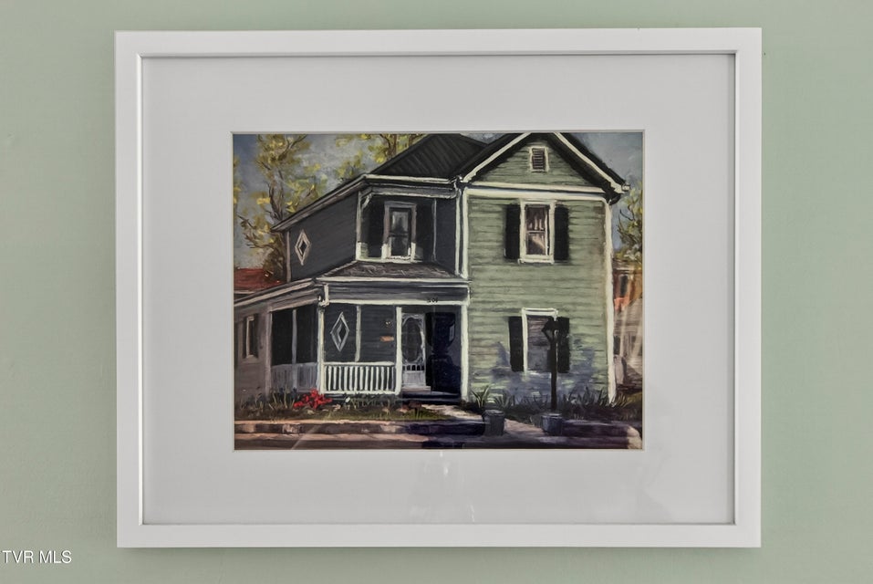 Photo #12: 504 Russell Street Street