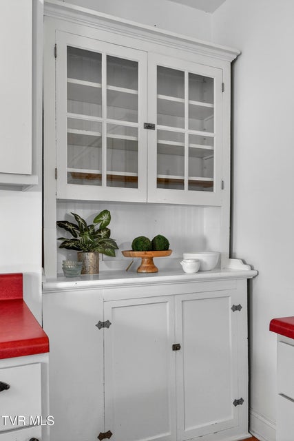 Photo #19: 504 Russell Street Street