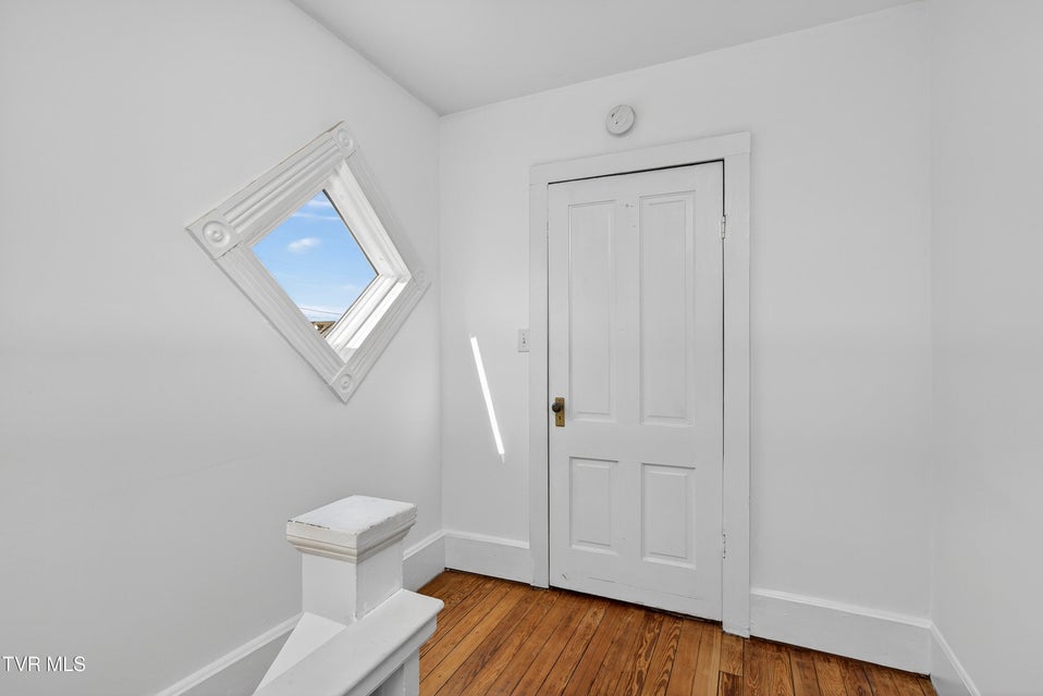 Photo #26: 504 Russell Street Street