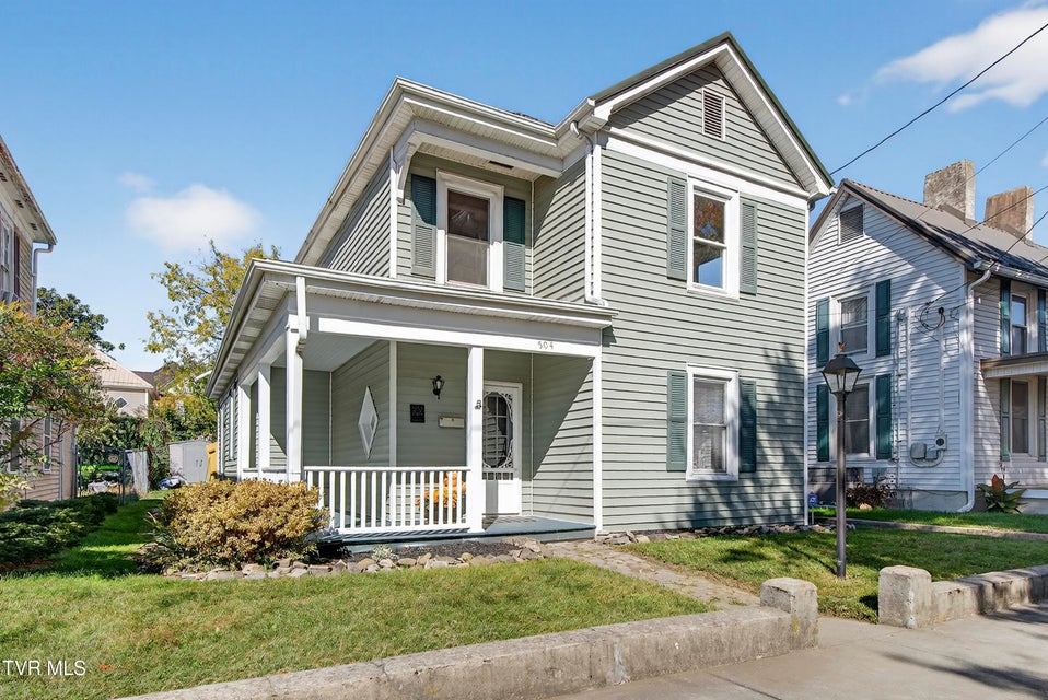 Photo #2: 504 Russell Street Street