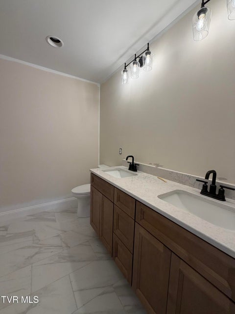 Photo #17: 722 Tavern Hill Road