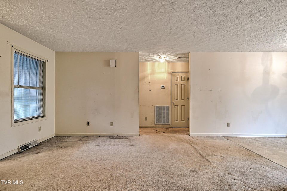 Photo #13: 181 Woodcrest Lane