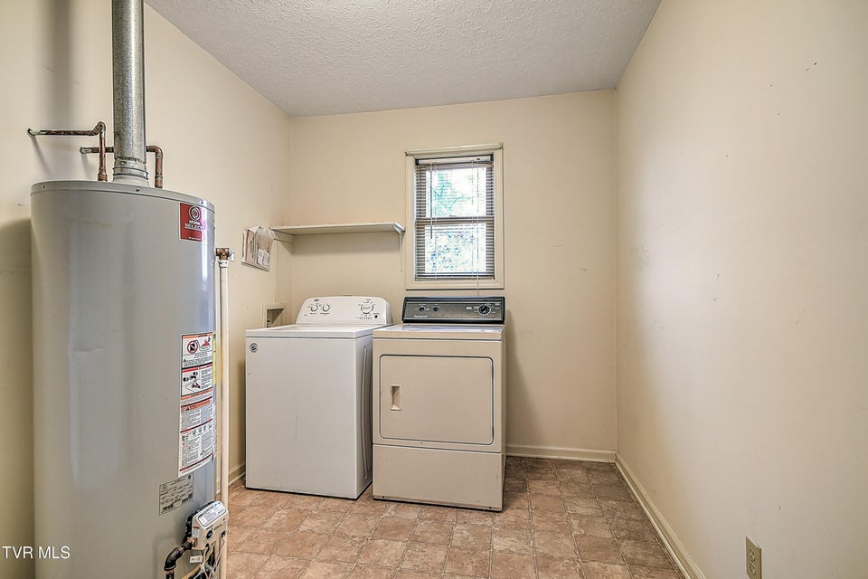 Photo #20: 181 Woodcrest Lane