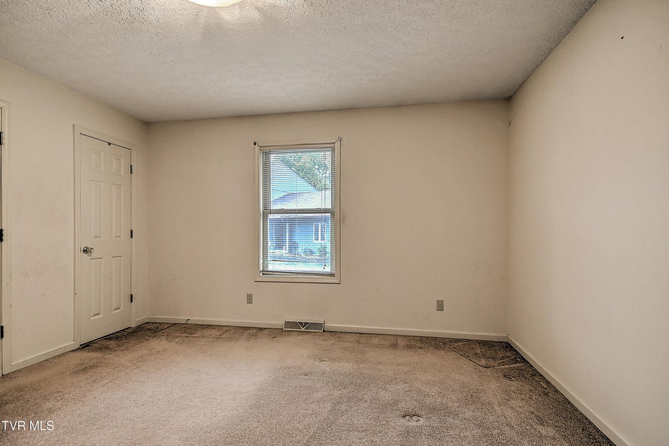 Photo #26: 181 Woodcrest Lane