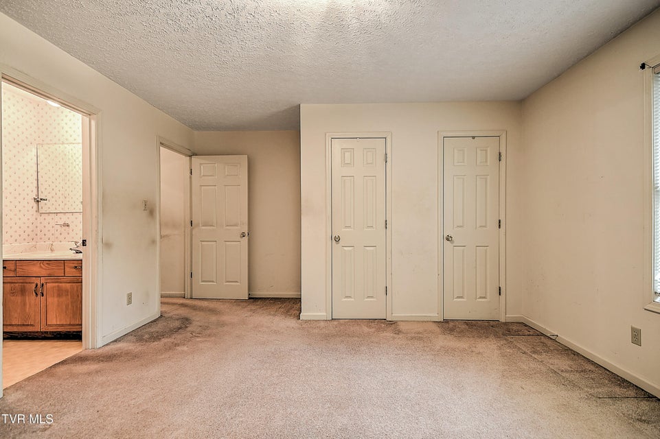 Photo #27: 181 Woodcrest Lane