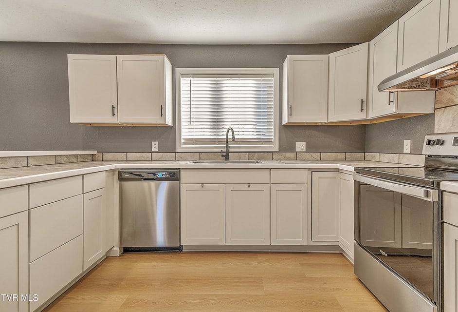 Photo #8: 3481 Gate City Highway