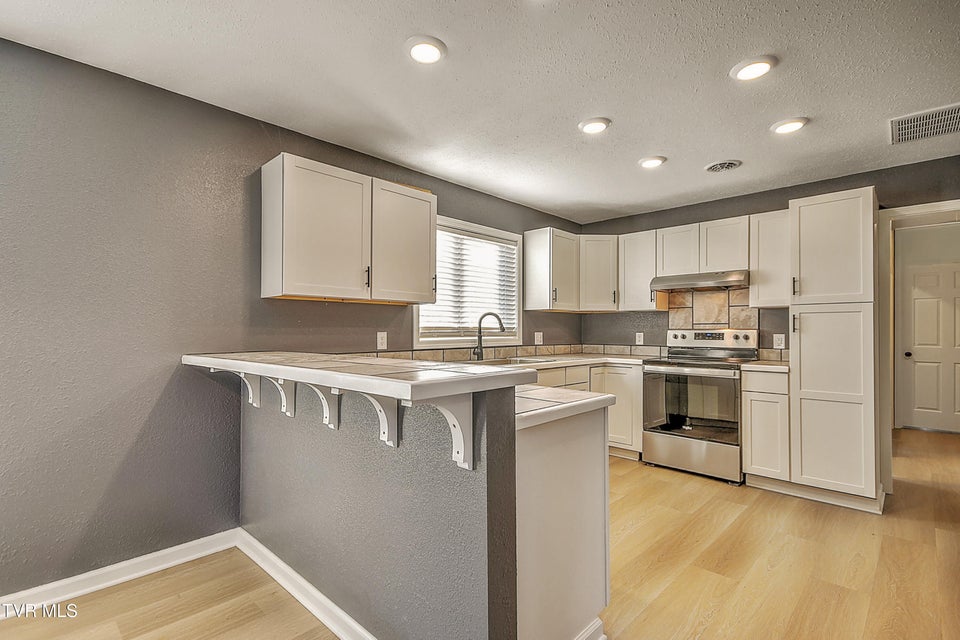 Photo #11: 3481 Gate City Highway