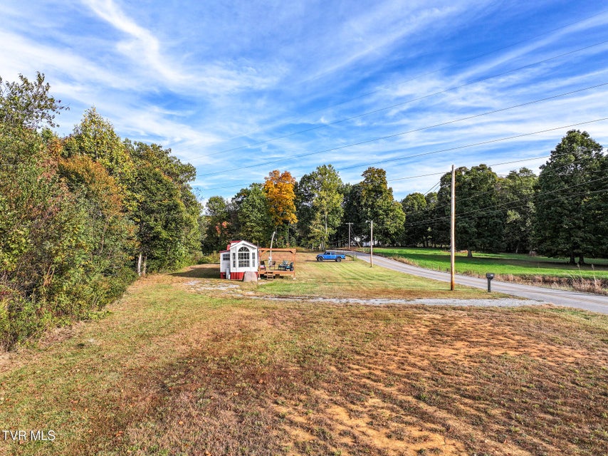 Photo #7: 202 Tweed Road