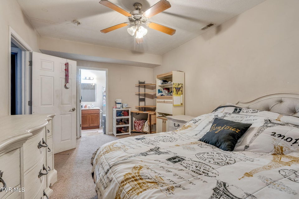 Photo #22: 1000 Faye Street