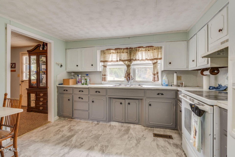 Photo #15: 1251 Purchase Ridge Rd.