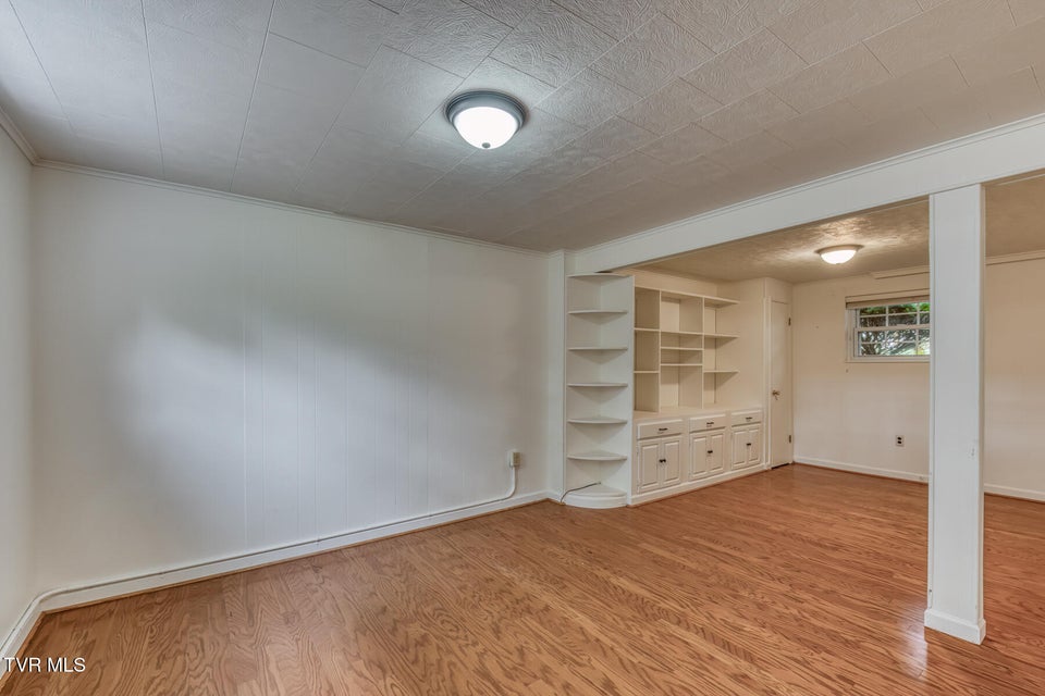 Photo #26: 228 Edgefield Road