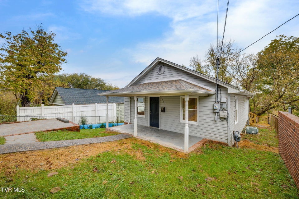 Photo #9: 1654 Pierce Street