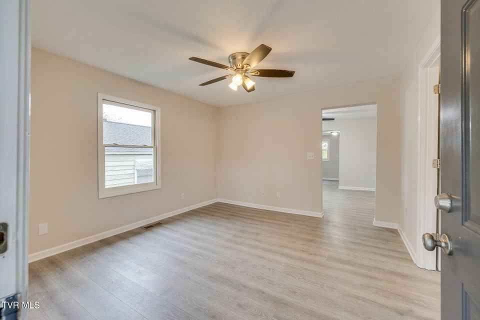 Photo #5: 1654 Pierce Street