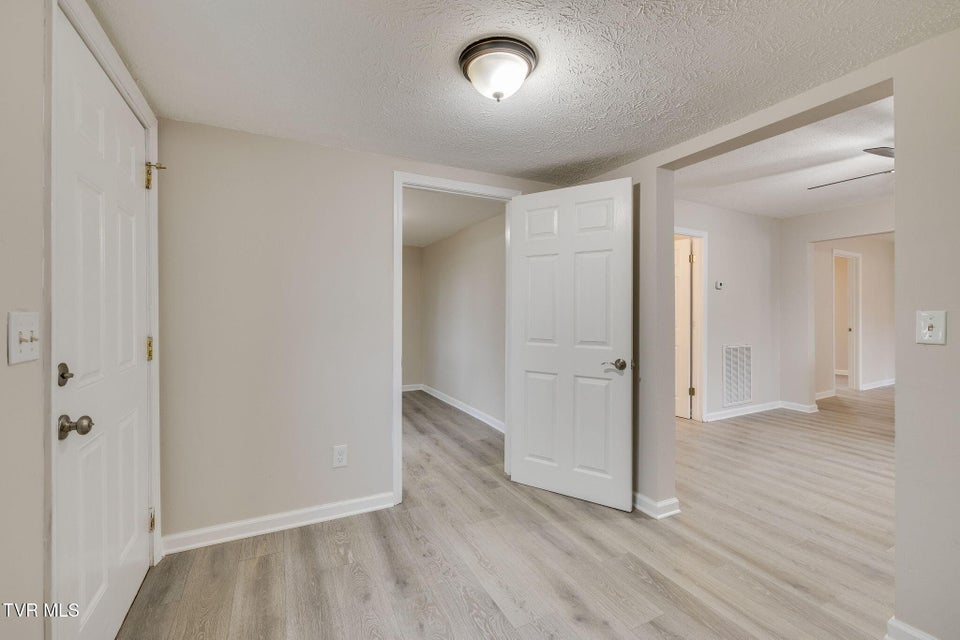 Photo #19: 1654 Pierce Street