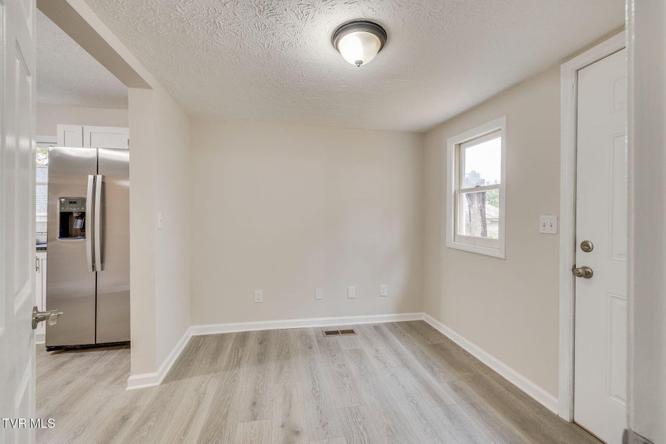 Photo #20: 1654 Pierce Street