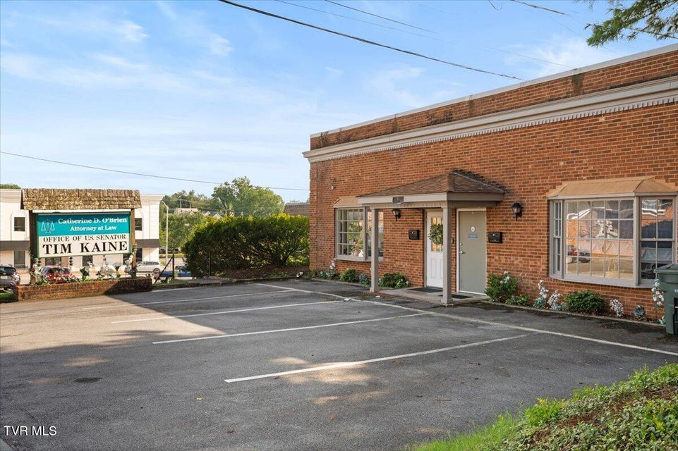 Photo #27: 121 Russell Road