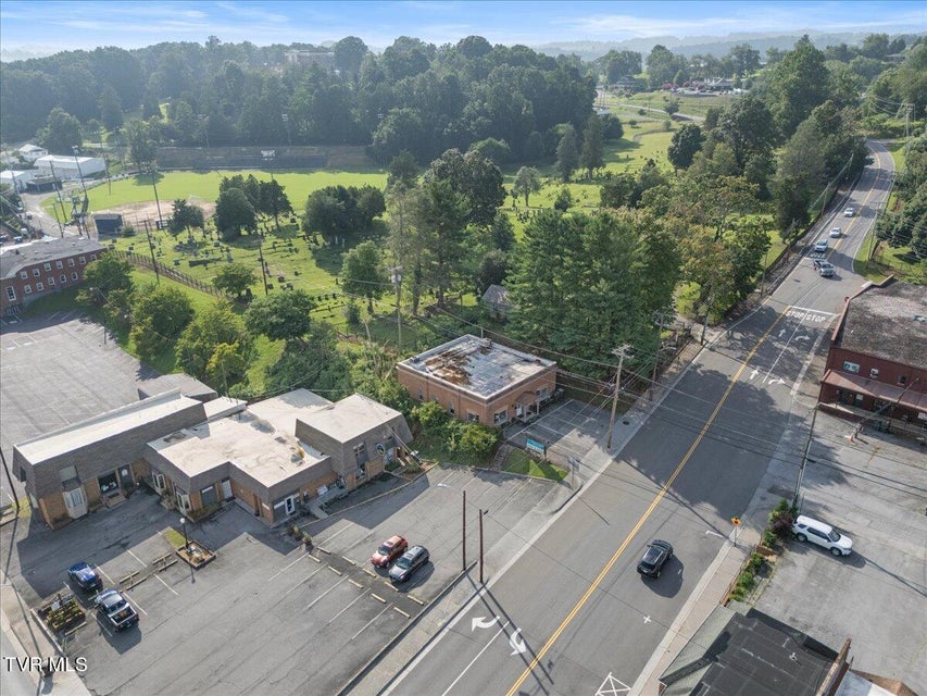 Photo #31: 121 Russell Road