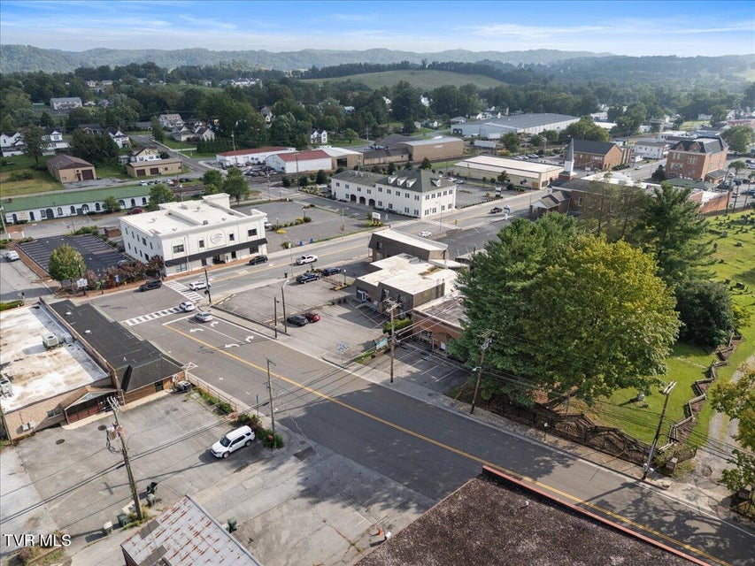 Photo #36: 121 Russell Road