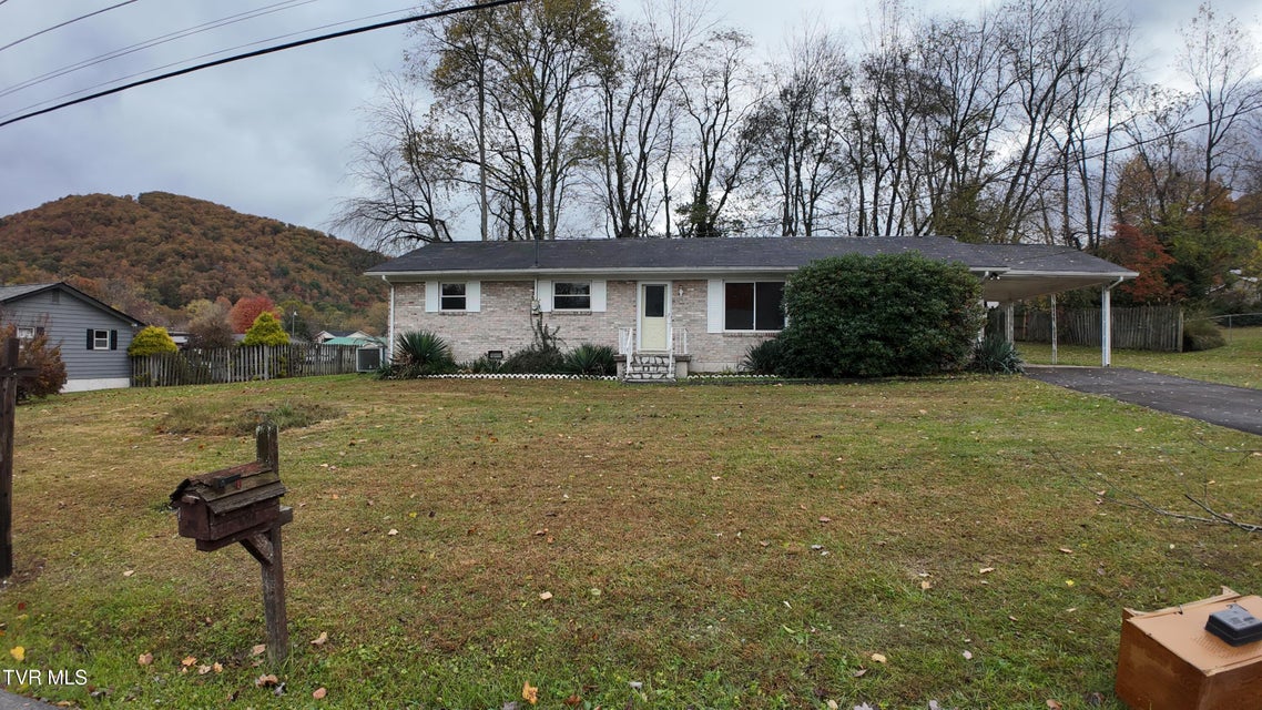 Photo #2: 111 Myrtle Avenue