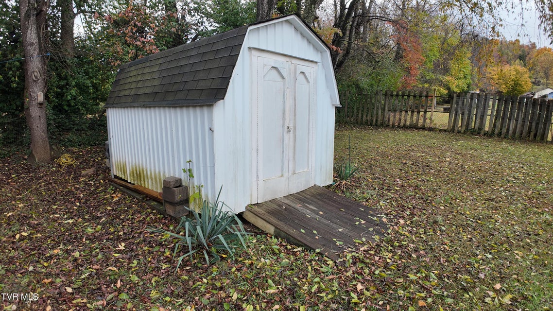 Photo #13: 111 Myrtle Avenue