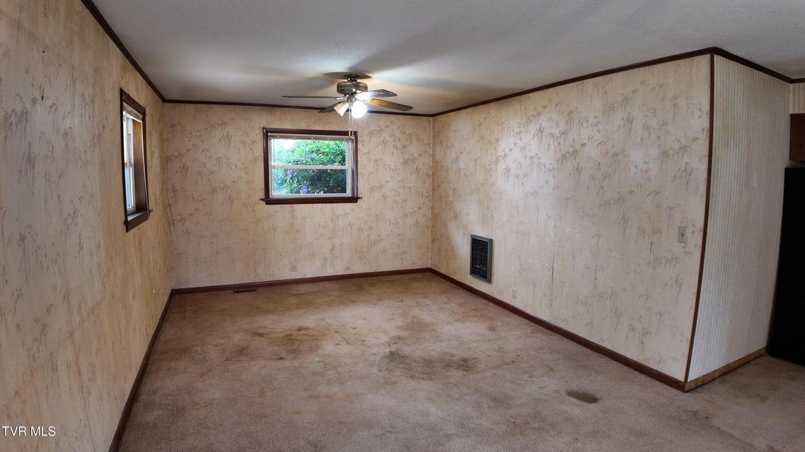 Photo #16: 111 Myrtle Avenue