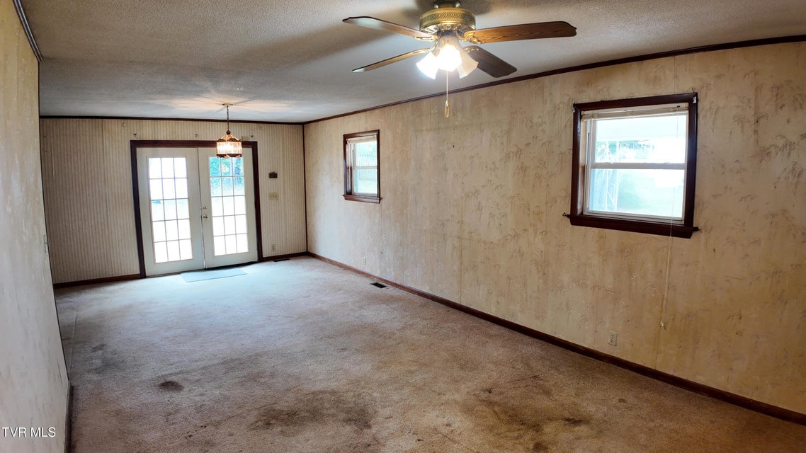 Photo #18: 111 Myrtle Avenue