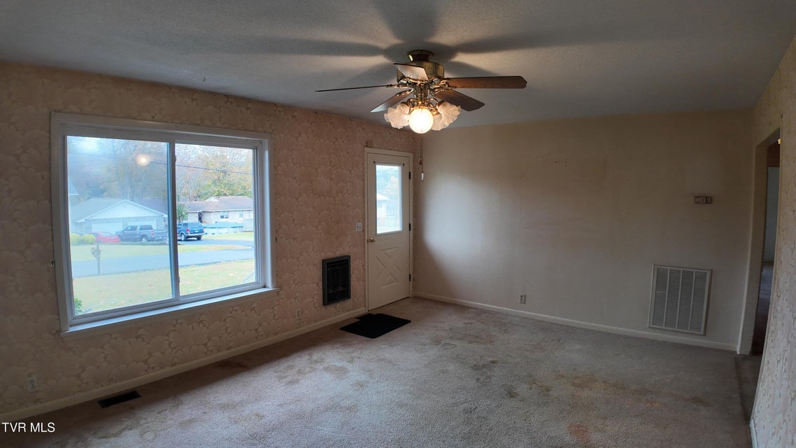 Photo #22: 111 Myrtle Avenue