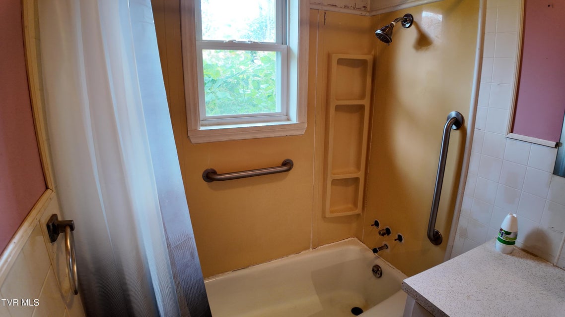 Photo #35: 111 Myrtle Avenue