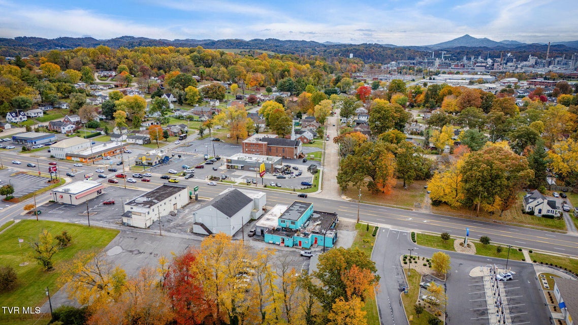 Photo #5: 2303 Fort Henry Dr Drive