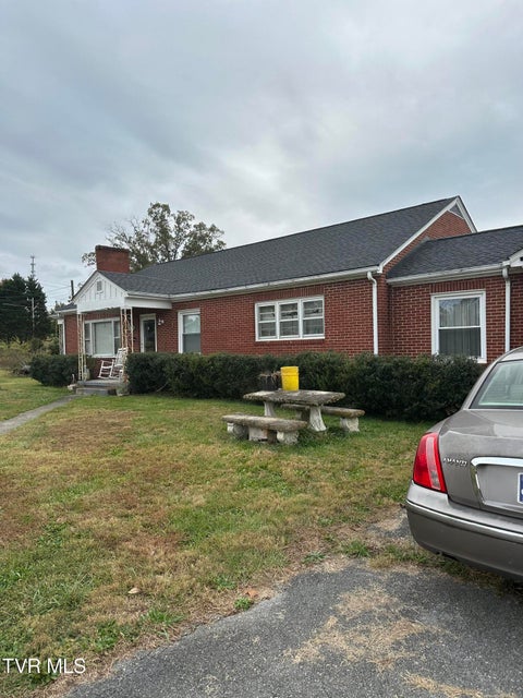 Photo #6: 5207 Roan Street