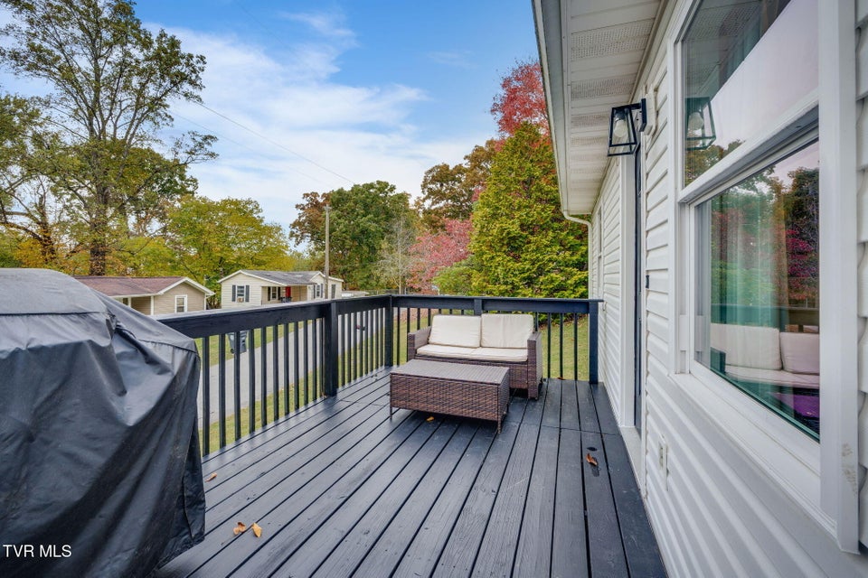 Photo #5: 447 Pine Street