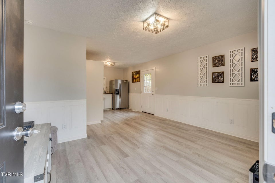 Photo #8: 447 Pine Street