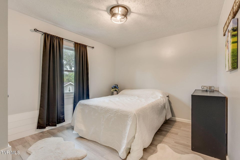 Photo #14: 447 Pine Street