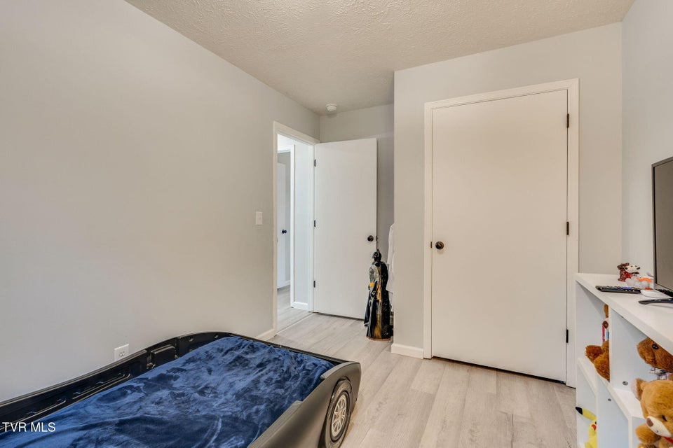 Photo #20: 447 Pine Street