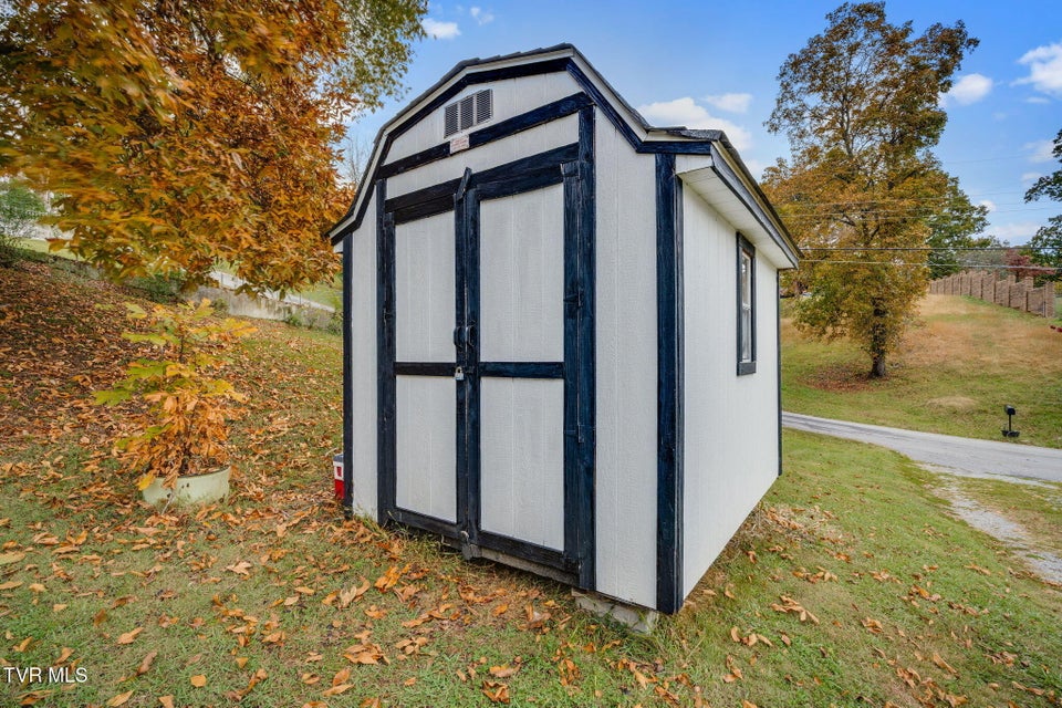 Photo #27: 447 Pine Street